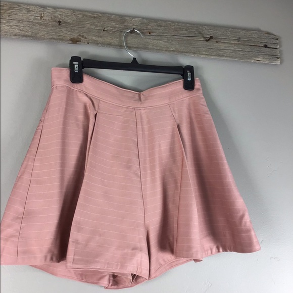 Keepsake Fever Short - Picture 3 of 8